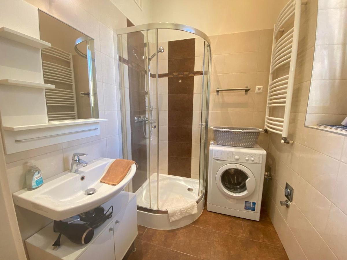 Orangehomes One Bedroom Cozy Apartment Будапеща Екстериор снимка